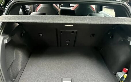 Volkswagen Golf GTI, 2022 год, 4 300 000 рублей, 16 фотография