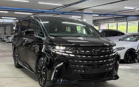 Toyota Alphard, 2024 год, 11 790 000 рублей, 9 фотография