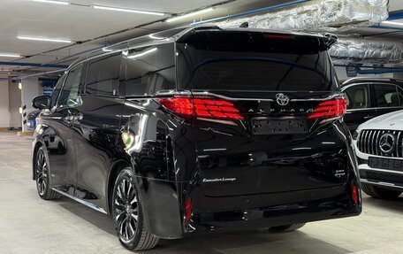 Toyota Alphard, 2024 год, 11 790 000 рублей, 4 фотография