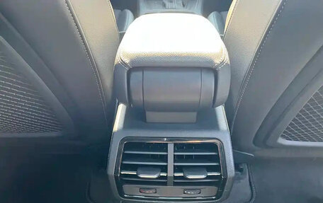 Audi Q3, 2023 год, 2 100 001 рублей, 15 фотография