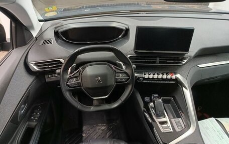 Peugeot 5008 II, 2022 год, 2 269 000 рублей, 8 фотография