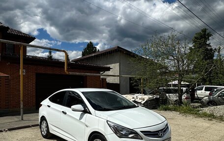 Hyundai Solaris II рестайлинг, 2015 год, 869 000 рублей, 6 фотография