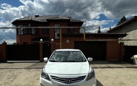 Hyundai Solaris II рестайлинг, 2015 год, 869 000 рублей, 2 фотография