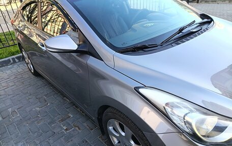 Hyundai Avante, 2012 год, 900 000 рублей, 2 фотография