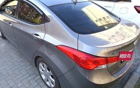 Hyundai Avante, 2012 год, 900 000 рублей, 3 фотография