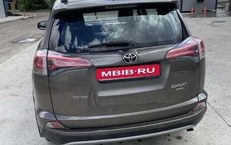 Toyota RAV4, 2016 год, 2 050 000 рублей, 4 фотография
