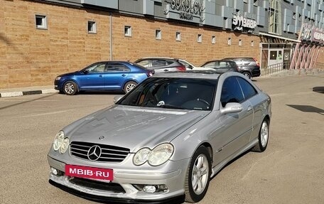Mercedes-Benz CLK-Класс, 2002 год, 800 000 рублей, 4 фотография