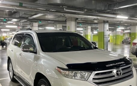 Toyota Highlander III, 2011 год, 2 100 000 рублей, 14 фотография