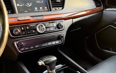 KIA K7, 2016 год, 1 800 000 рублей, 12 фотография