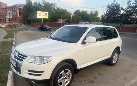Volkswagen Touareg III, 2010 год, 1 300 000 рублей, 2 фотография
