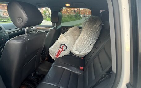 Volkswagen Touareg III, 2010 год, 1 300 000 рублей, 12 фотография