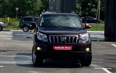 Toyota Land Cruiser Prado 150 рестайлинг 2, 2012 год, 3 000 000 рублей, 2 фотография