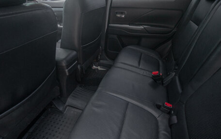 Mitsubishi Outlander III рестайлинг 3, 2012 год, 1 478 000 рублей, 13 фотография