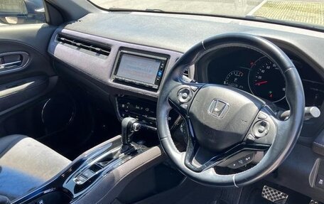 Honda Vezel, 2016 год, 1 352 000 рублей, 6 фотография