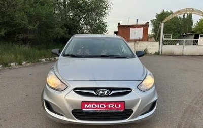 Hyundai Solaris II рестайлинг, 2012 год, 700 000 рублей, 1 фотография