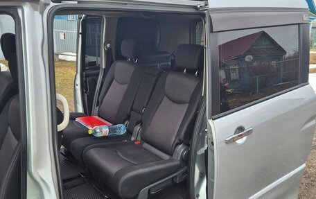 Nissan Serena III, 2011 год, 1 200 000 рублей, 4 фотография