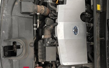 Toyota Prius IV XW50, 2016 год, 1 350 000 рублей, 7 фотография