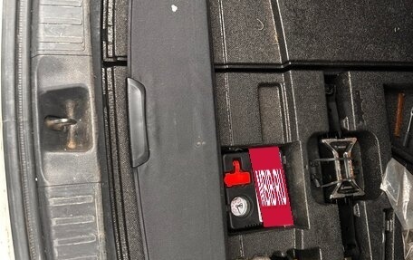 Toyota Prius IV XW50, 2016 год, 1 350 000 рублей, 8 фотография