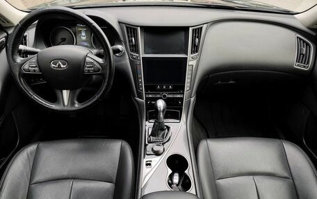 Infiniti Q50 I рестайлинг, 2017 год, 1 899 000 рублей, 8 фотография