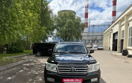 Toyota Land Cruiser 200, 2008 год, 2 300 000 рублей, 7 фотография