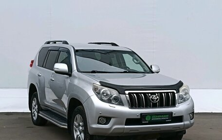 Toyota Land Cruiser Prado 150 рестайлинг 2, 2013 год, 2 740 000 рублей, 3 фотография