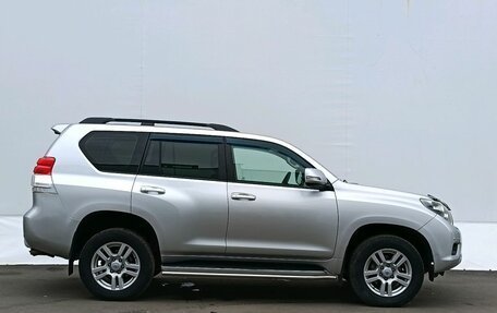 Toyota Land Cruiser Prado 150 рестайлинг 2, 2013 год, 2 740 000 рублей, 4 фотография