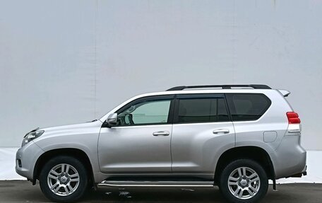 Toyota Land Cruiser Prado 150 рестайлинг 2, 2013 год, 2 740 000 рублей, 8 фотография