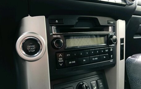 Toyota Land Cruiser Prado 150 рестайлинг 2, 2013 год, 2 740 000 рублей, 15 фотография