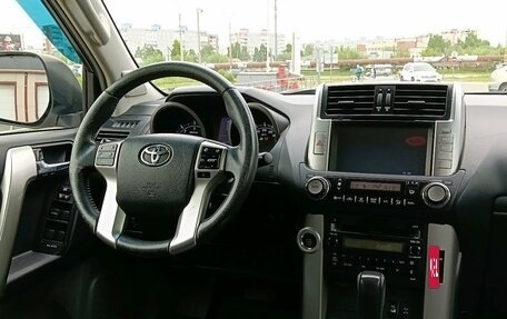 Toyota Land Cruiser Prado 150 рестайлинг 2, 2013 год, 2 740 000 рублей, 13 фотография