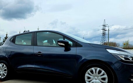 Renault Clio IV рестайлинг, 2019 год, 999 000 рублей, 4 фотография