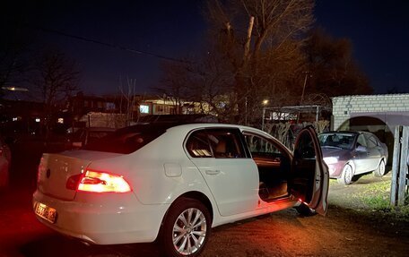 Skoda Superb III рестайлинг, 2012 год, 1 379 000 рублей, 12 фотография