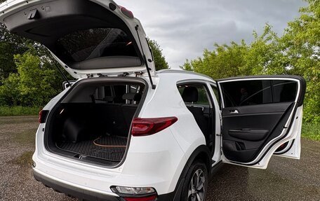 KIA Sportage IV рестайлинг, 2019 год, 2 400 000 рублей, 4 фотография