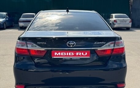 Toyota Camry, 2015 год, 1 900 000 рублей, 4 фотография