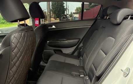 KIA Sportage IV рестайлинг, 2019 год, 2 400 000 рублей, 16 фотография