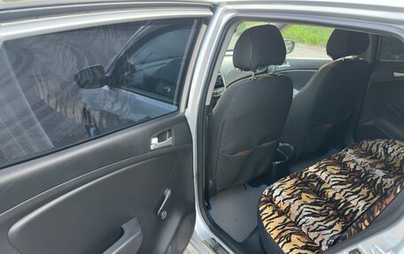 Hyundai Solaris II рестайлинг, 2012 год, 700 000 рублей, 8 фотография