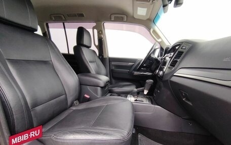 Mitsubishi Pajero IV, 2015 год, 2 500 000 рублей, 10 фотография