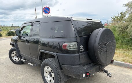 Toyota FJ Cruiser, 2008 год, 2 200 000 рублей, 2 фотография