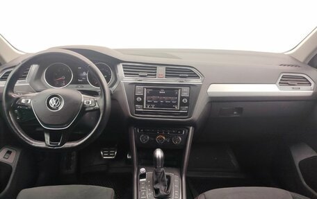 Volkswagen Tiguan II, 2017 год, 2 771 111 рублей, 8 фотография
