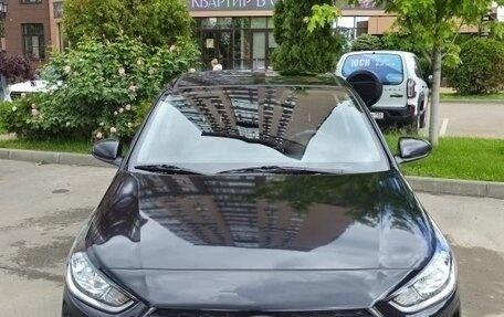 Hyundai Solaris II рестайлинг, 2019 год, 1 500 000 рублей, 4 фотография