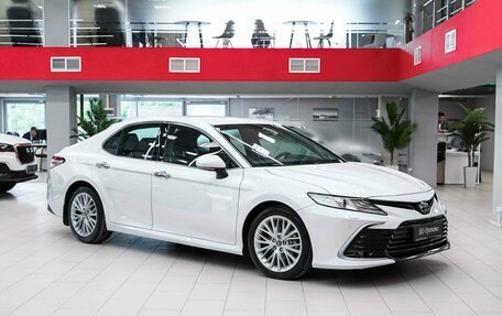 Toyota Camry, 2018 год, 2 775 000 рублей, 3 фотография