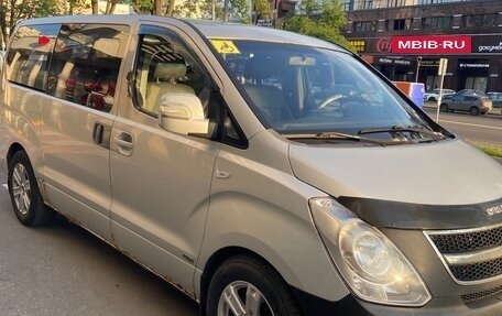 Hyundai Grand Starex Grand Starex I рестайлинг 2, 2009 год, 970 000 рублей, 1 фотография