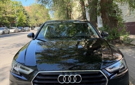 Audi A4, 2019 год, 2 650 000 рублей, 1 фотография