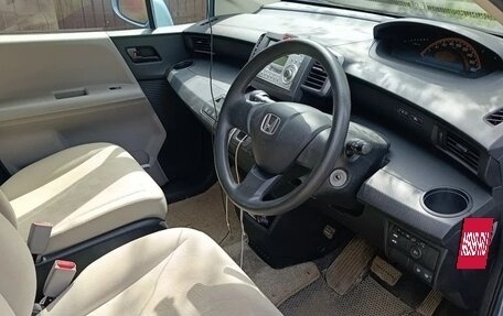 Honda Freed I, 2008 год, 990 000 рублей, 5 фотография