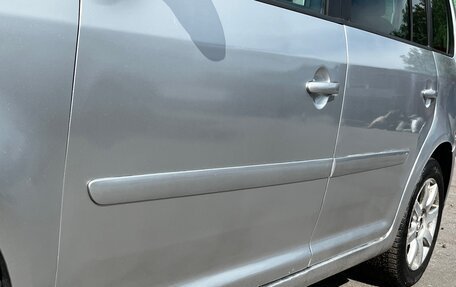 Volkswagen Touran III, 2005 год, 400 000 рублей, 10 фотография