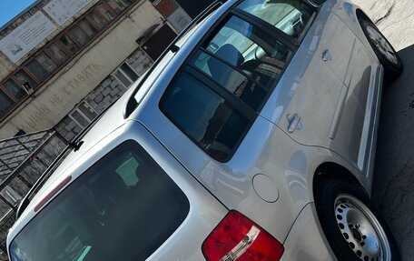 Volkswagen Touran III, 2005 год, 400 000 рублей, 14 фотография