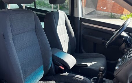 Volkswagen Touran III, 2005 год, 400 000 рублей, 17 фотография