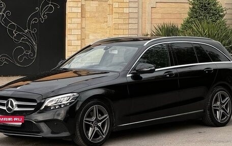 Mercedes-Benz C-Класс, 2018 год, 2 090 000 рублей, 3 фотография
