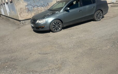 Volkswagen Passat B6, 2005 год, 430 000 рублей, 3 фотография