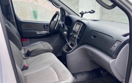 Hyundai Grand Starex Grand Starex I рестайлинг 2, 2009 год, 970 000 рублей, 17 фотография
