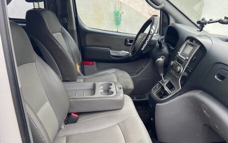 Hyundai Grand Starex Grand Starex I рестайлинг 2, 2009 год, 970 000 рублей, 18 фотография